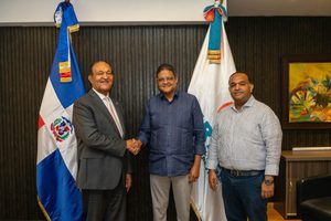 Intrant abre diálogo con actores privados de transporte para fortalecer norma regula servicios