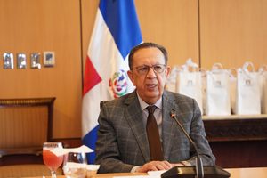 Economía dominicana experimenta un crecimiento interanual de 4.6 % en julio