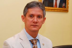 Fuerza del Pueblo crítica aumento del marbete; pide sea revisada política fiscal