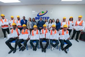 Infotep certifica participantes como operadores de retroexcavadora en Peravia