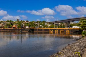 MOPC cerrará provisionalmente el puente flotante este sábado por paso de embarcación
